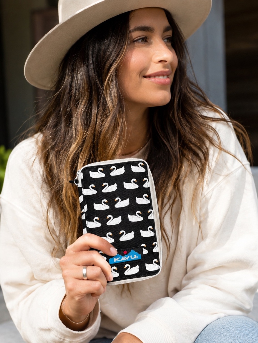 KAVU Duck Print Zip Around Wallet Organizer Travel Case Black White Cotton EUC!
